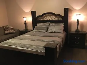 Renovated 4 bedrooms 20 sleeps Shopping Center - Image 3