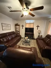 Macks Place - Image 1