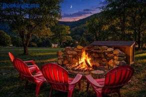 River Retreat wLoft Game Fun Fire Pit & Fun Family - Image 1