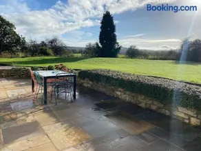 South Cottage - Garden, Views, Parking, Dogs, Cheshire, Walks, Family - Image 4