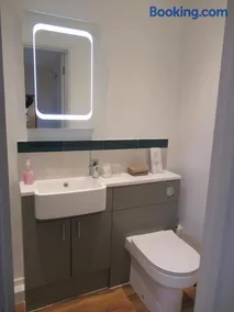 Acorn Guest House - Image 4