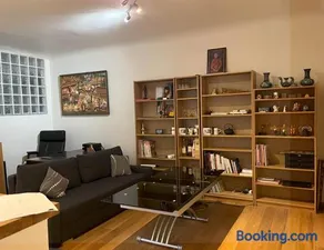 Cozy 50M2 Apartment near Paris easy Parking & Metro - Image 1