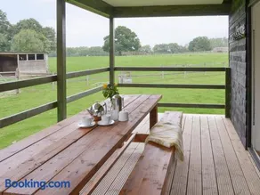 Cedar Lodge - Image 4