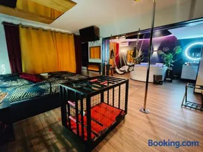La loveroom bdsm de Nice " la chambre luxe des désirs " - Image 2
