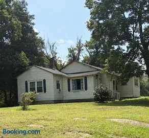 Private Cottage in Rural Clemmons - Image 1