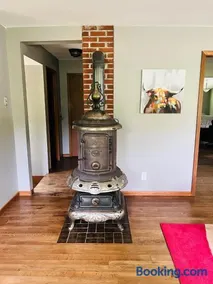 Huge 5 Bedroom 2 12 Bathroom And Pet Friendly - Image 5