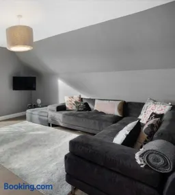 Pinewood Lodge - Image 5