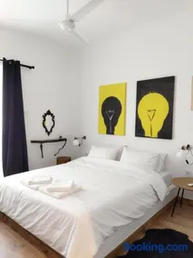 Minimal apartment by the beach - Image 3