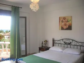 SKIONI RESORT Halkia - Image 1