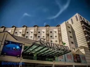 Gray Fox's Highlands Brinchang - Netflix and free paid parking - Image 1