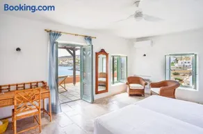 Exquisite beachfront mansion - Image 3