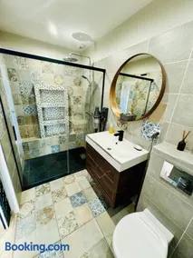 Villa Cardelin, Chambre privée, proche Aéroport et Airbus, - Image 4