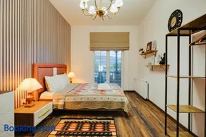 Luxury Georgian Villa - Image 4