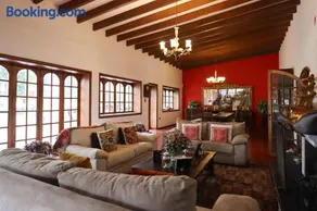 Spacious 12BR Stay with Pool BBQ in Pachacamac - Image 1