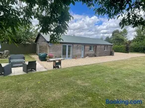 The Lambing Lodge - Image 3