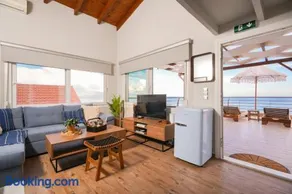 Aegean Balcony Apartment - Image 2