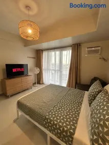 KG 8 studio unit l few mins to SM & SMX l near airport - Image 1