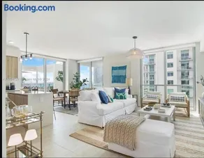 Luxury Penthouse Water Views Massive Terrace - Image 1