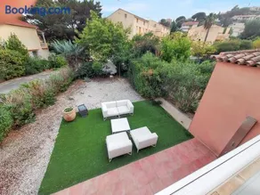 Maison de vacances confortable avec jardin et terrasse au Lavandou - Image 3