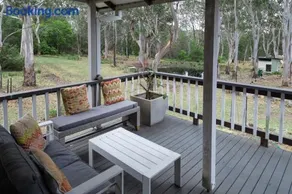 Hurstwood Cottage where beach and bush combine - Image 2