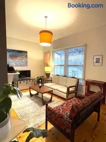 Loose Leaf Cottage - Image 5