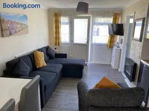 MaterMolly Hemsby Chalet Hire 240 Belle aire beach road Hemsby NR29 4HZ - Image 2