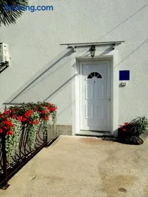Apartment Sea Garden - Image 3