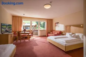 Lifthotel - Image 3