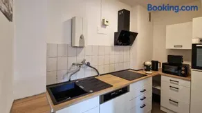 Modern & centrally located apartment in Aachen - Image 2