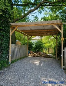 The Honeypot Shepherds Hut - Image 2