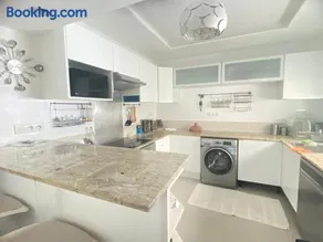 Modern & Spacious 2BR- Ville Haute Kenitra-Garage - Image 3