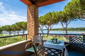 Apartments Oliveto - Calming Sea View - Image 5