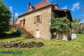 Spacieuse maison adaptée aux familles avec barbecue, terrasse et jardin | Vue montagne - Image 1
