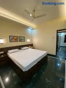 Shivam Hotels - Image 3