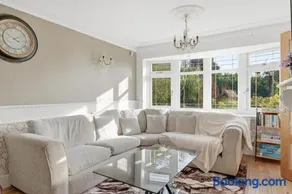 Relaxing 3-BD Retreat with Hot Tub, Pool, Garden - Image 1