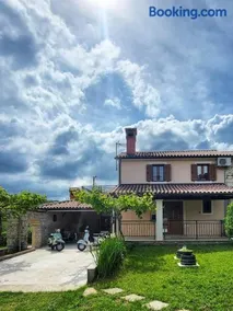 Casa Mandula - Image 1