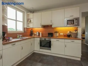 Country house next to a nature reserve - Image 3