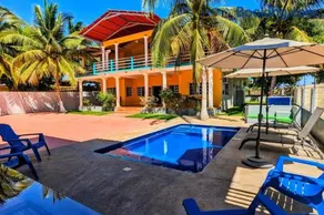 Spacious and Sunny Beachside Oasis Stunning Views - Image 3