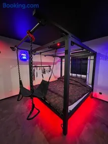 Czerwone Drzwi BDSM lovers Apartament dla Par - Image 3