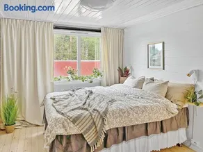 The Nordby Cabin - Bed Linen Included - 3 minutes from E6 - Image 1
