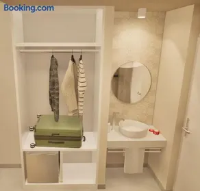 Marina Hotel - Image 3