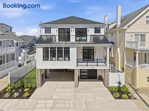 PURE LUXE Beach Block 5br Mansion - Image 3