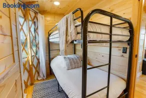 Sunrise Sanctuary -Modern Yurt - Image 4