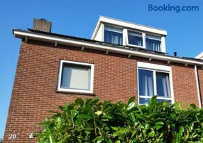 Tranquil Retreat - Guest House - Image 4