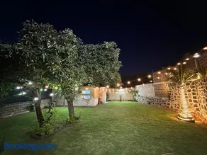 Casa Palmer, con gran jardín - Image 1