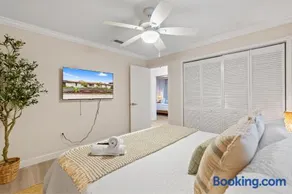 Boho Style 5 BR 2,5 BT Heated Pool Fit 14 - Image 1
