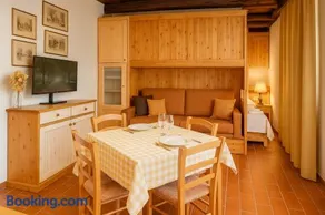 42 Cozy Amiata Escape Private Pool, Fast Wi-Fi & Free Parking - Image 4