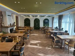 Flored Hotel - Image 3