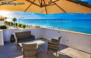 Piccolo Hotel - Image 1