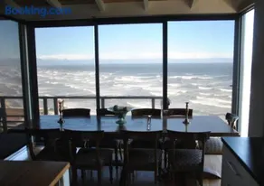 Seaview Apartment in Muizenberg - Image 4
